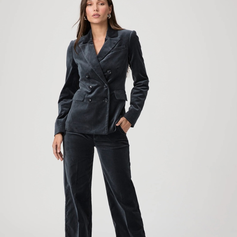 Women's Velvet Suit Set in Dark Gray